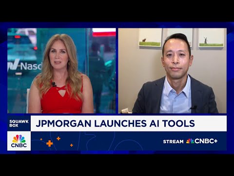 JPMorgan Equips 250,000 Employees with AI Assistants from OpenAI and Anthropic
