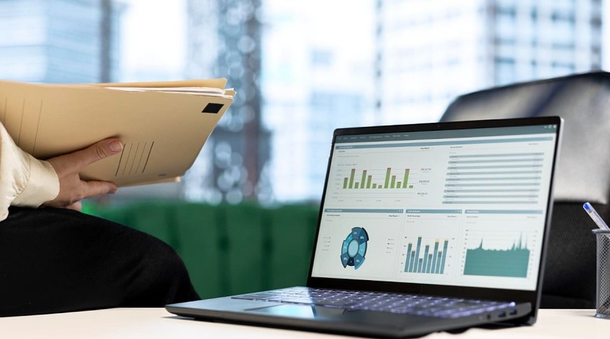 How to Choose the Right Business Database in 2026: A Workload-First Guide