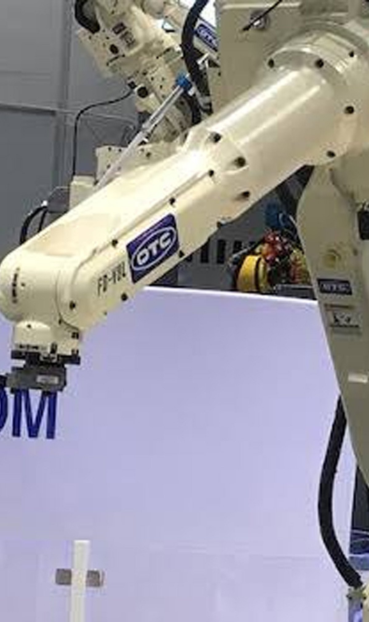 7 Innovative Ways Camera Robots Are Revolutionizing Key Industries